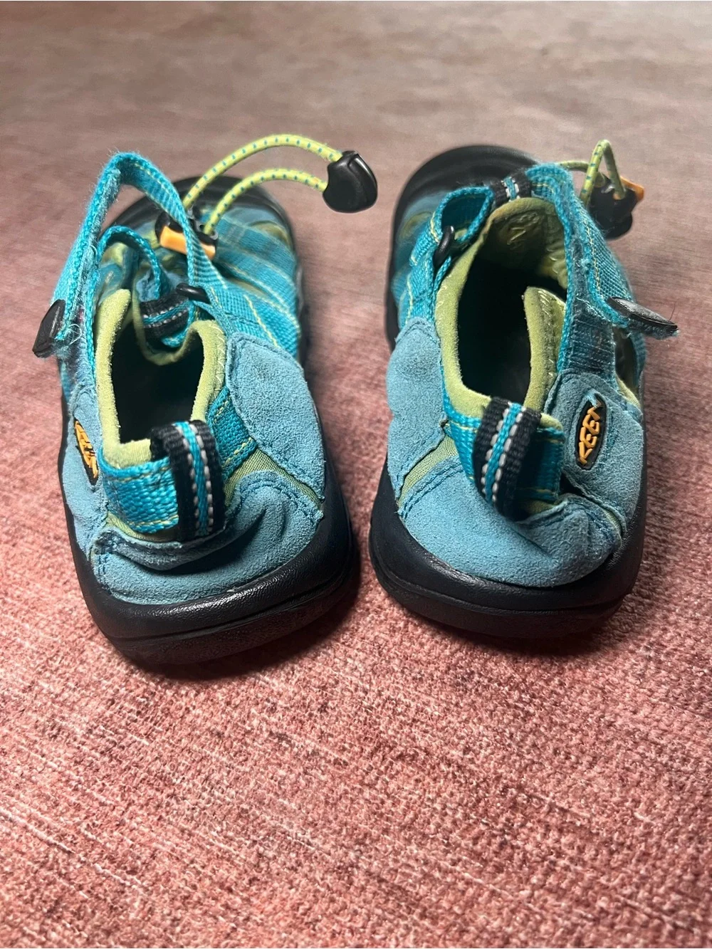 KEEN Kids size 1 Teal and Lime closed Toe water Sandal Shoes Summer